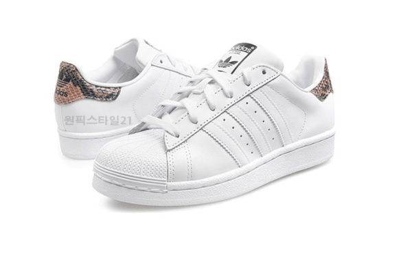 Adidas superstar hotsell w b35439 white